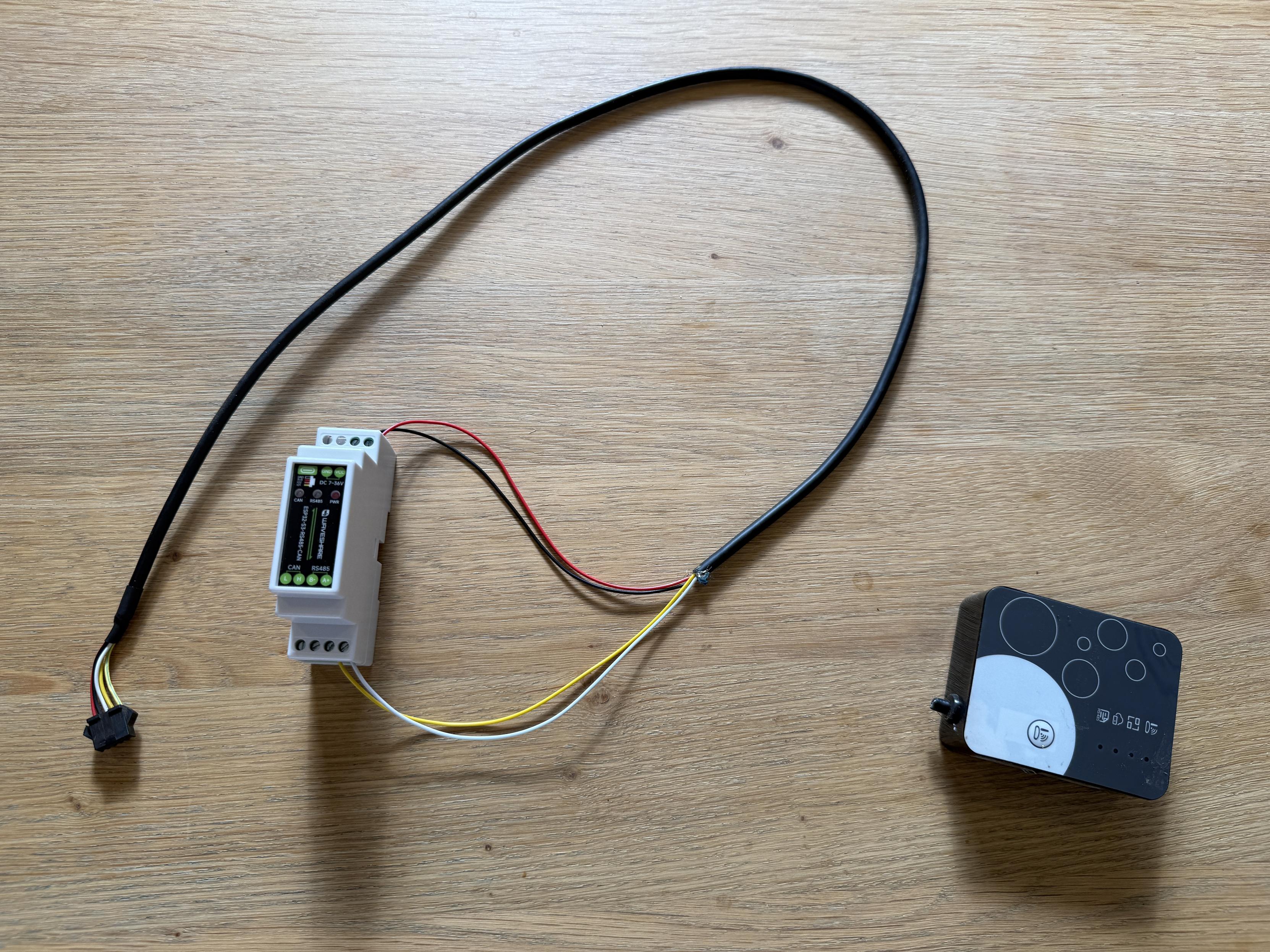 Chopped heat pump Wi-Fi module cable