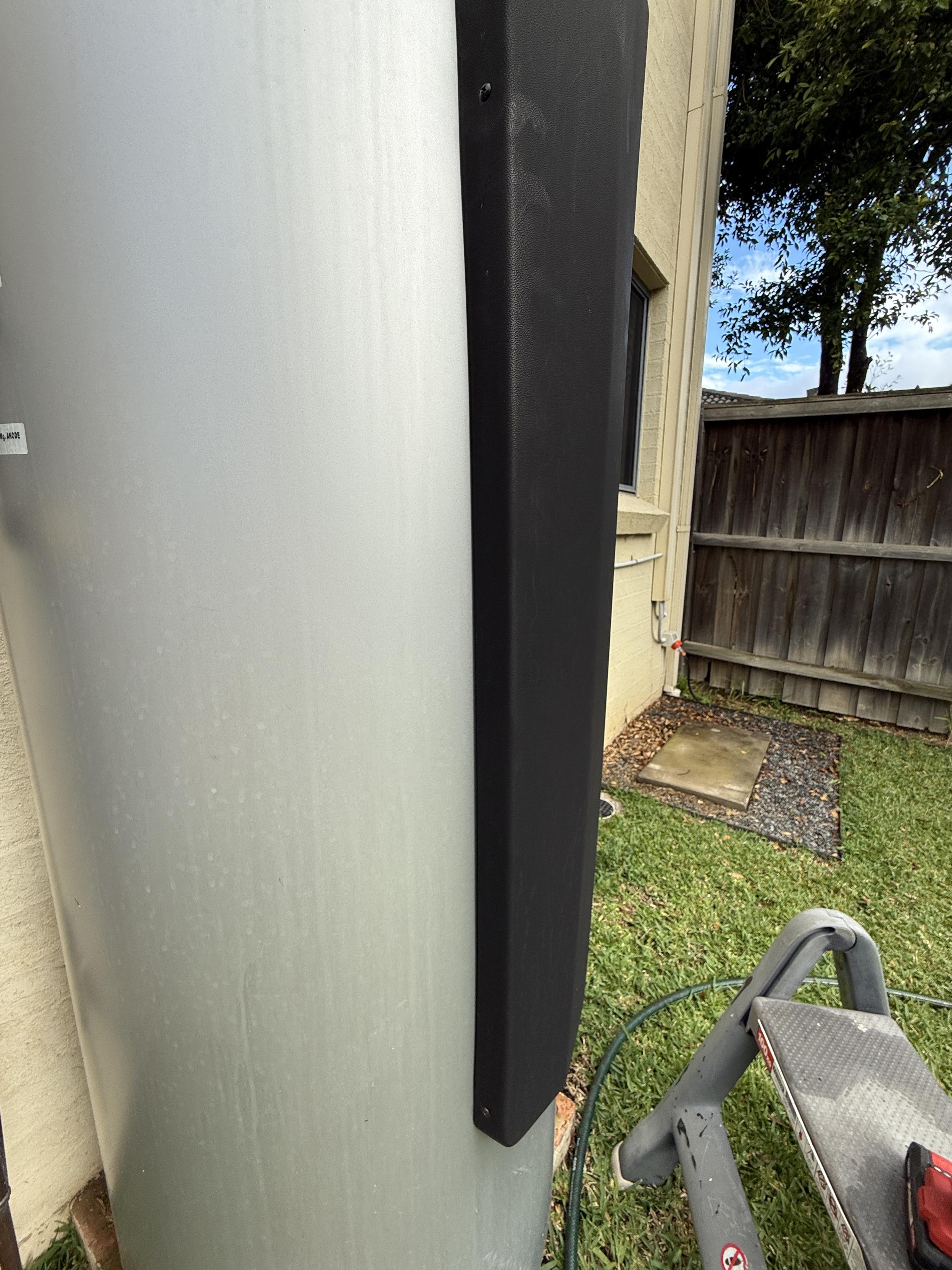 Side screws on the heat pump cover